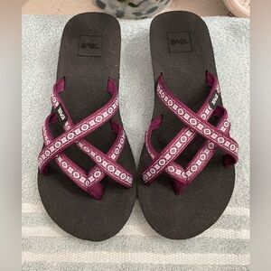 Teva Women's Sandals in Rich Purple Sz 7